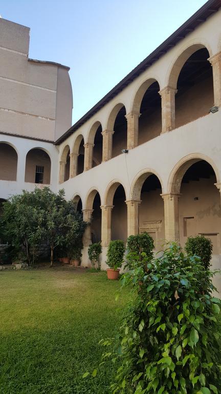Al Sale Bed & Breakfast Cagliari Exterior photo